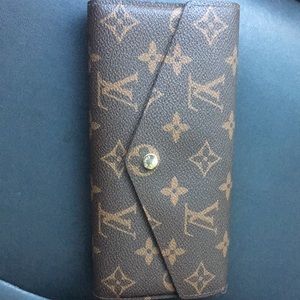 Louis Vuitton classic wallet